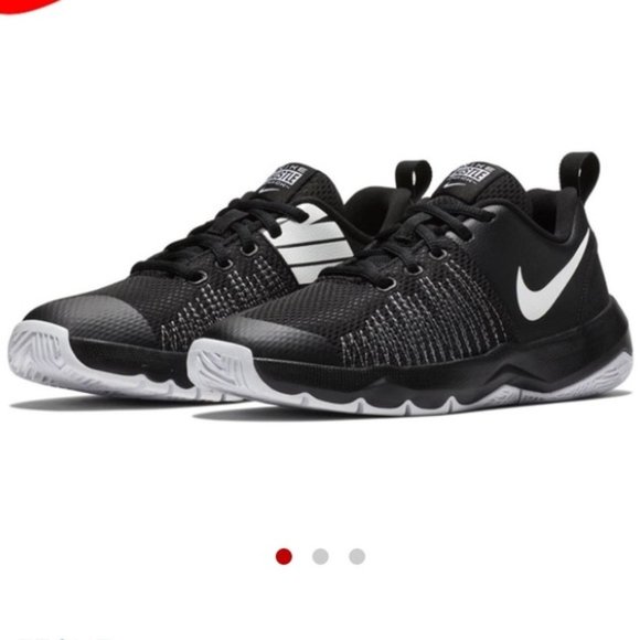 Nike Boy's Team Hustle Quick (PS) Sz.6 Womens 7.5 - Picture 1 of 6